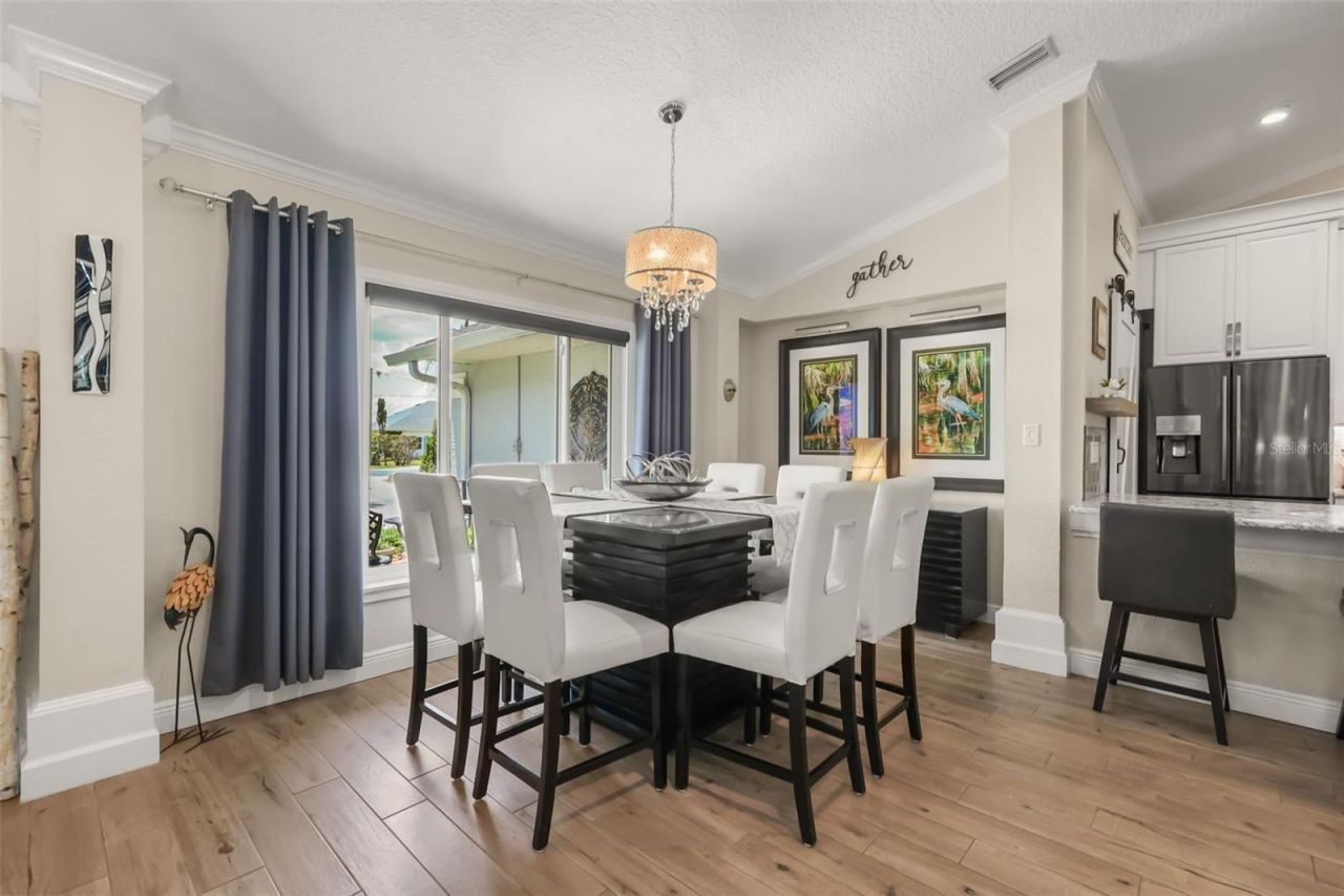 33000 Lakeshore Drive, Tavares, FL 32778 Photo