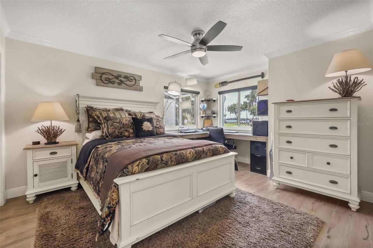 33000 Lakeshore Drive, Tavares, FL 32778 Photo