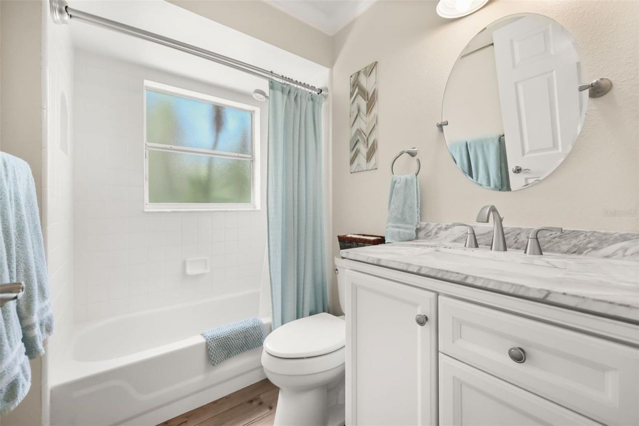 33000 Lakeshore Drive, Tavares, FL 32778 Photo
