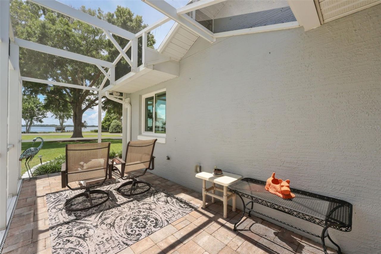 33000 Lakeshore Drive, Tavares, FL 32778 Photo