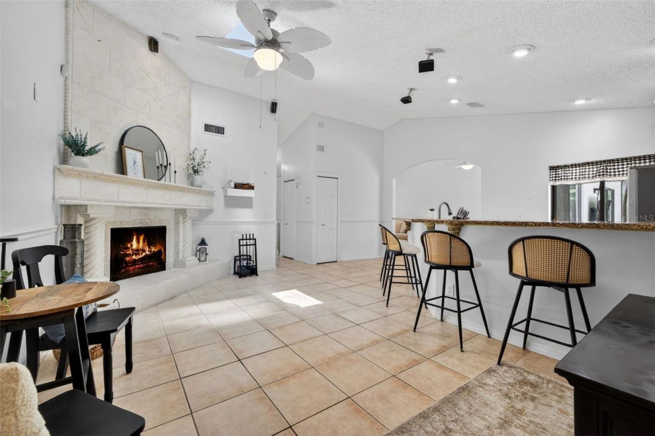 10705 Out Island Drive, Tampa, FL 33615 Photo
