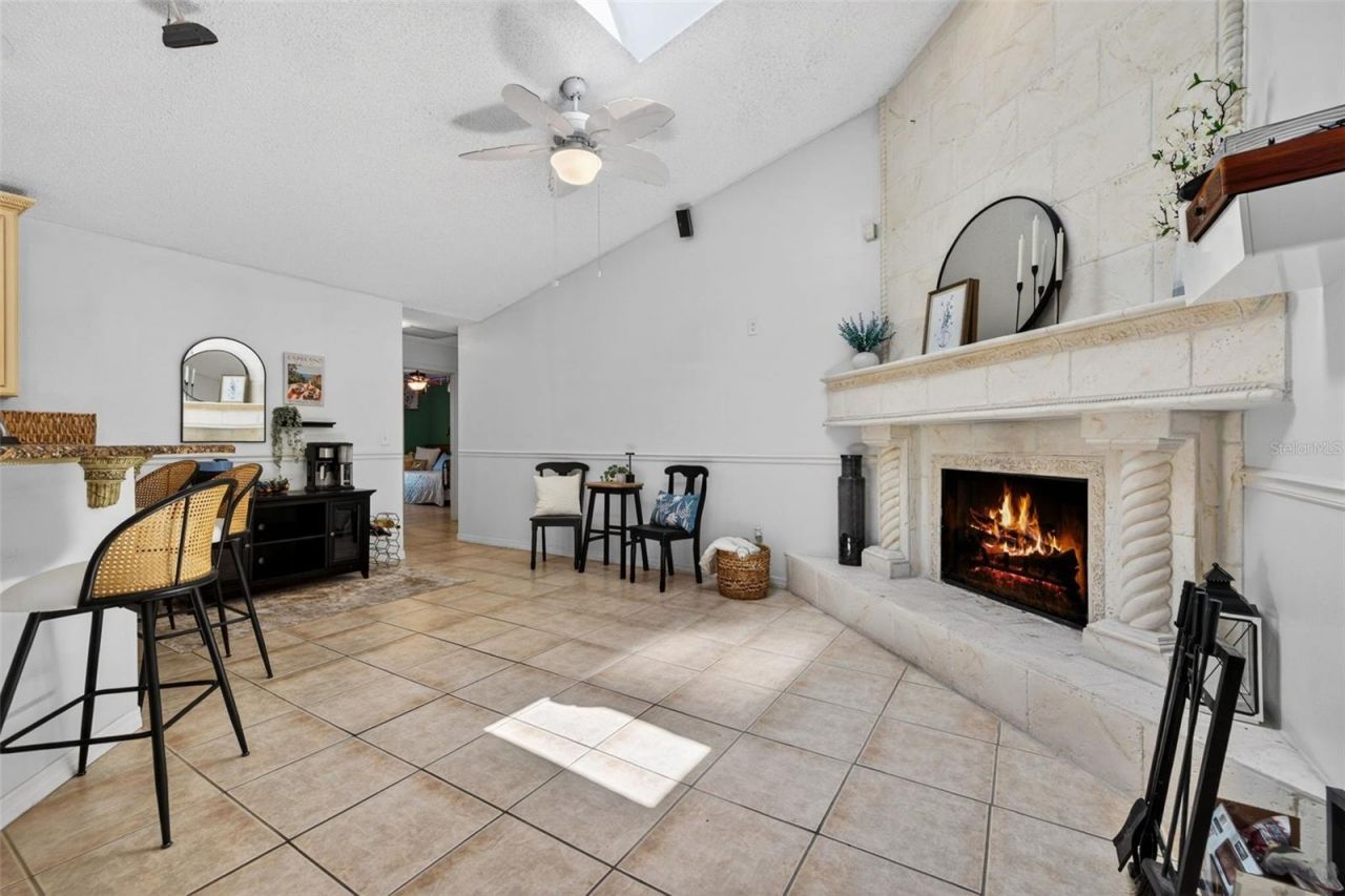 10705 Out Island Drive, Tampa, FL 33615 Photo