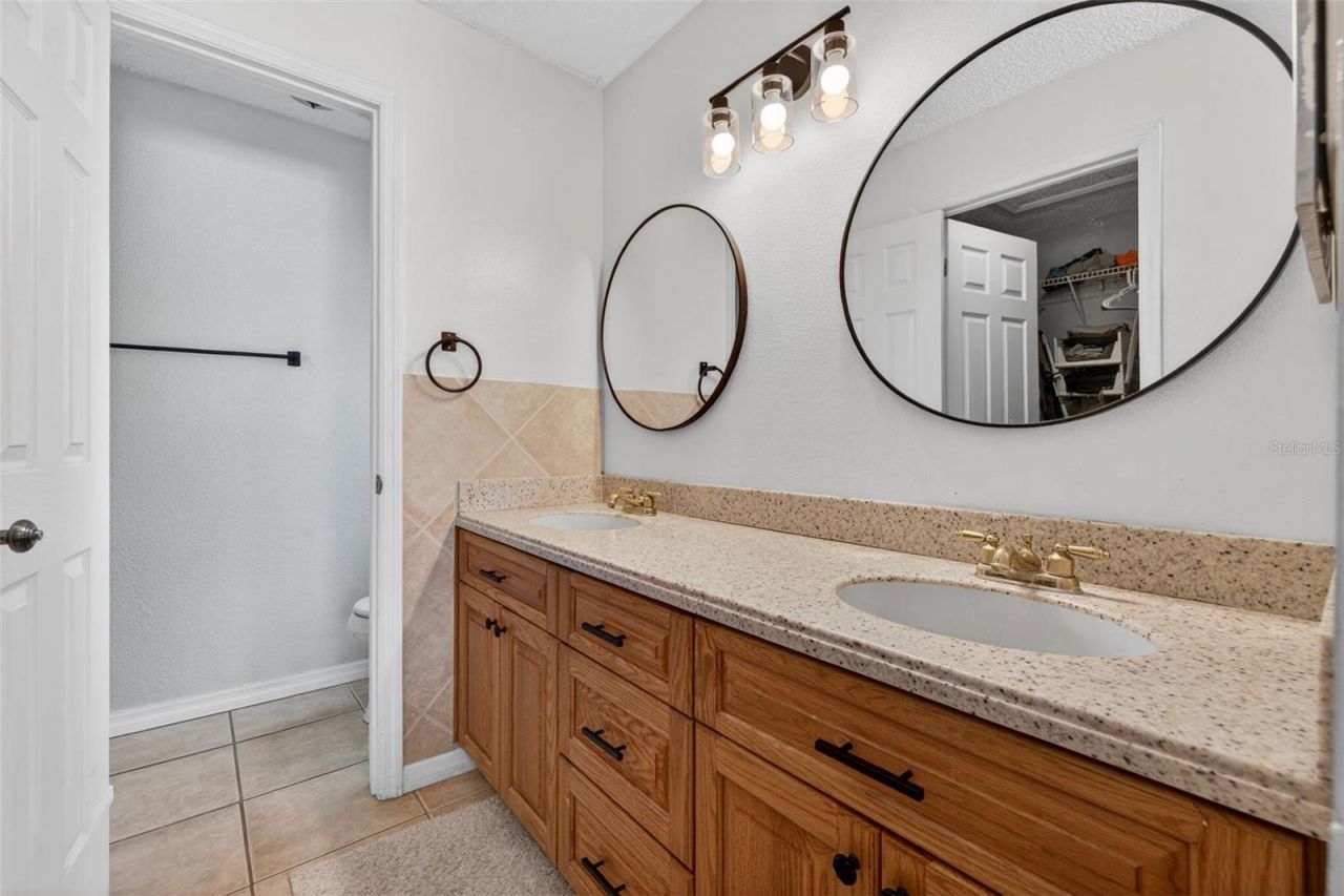 10705 Out Island Drive, Tampa, FL 33615 Photo