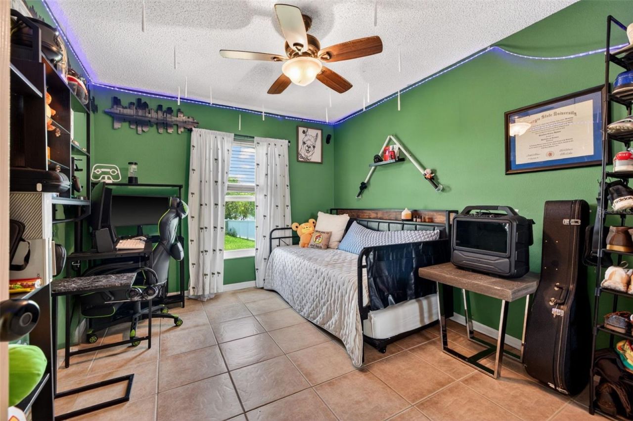 10705 Out Island Drive, Tampa, FL 33615 Photo