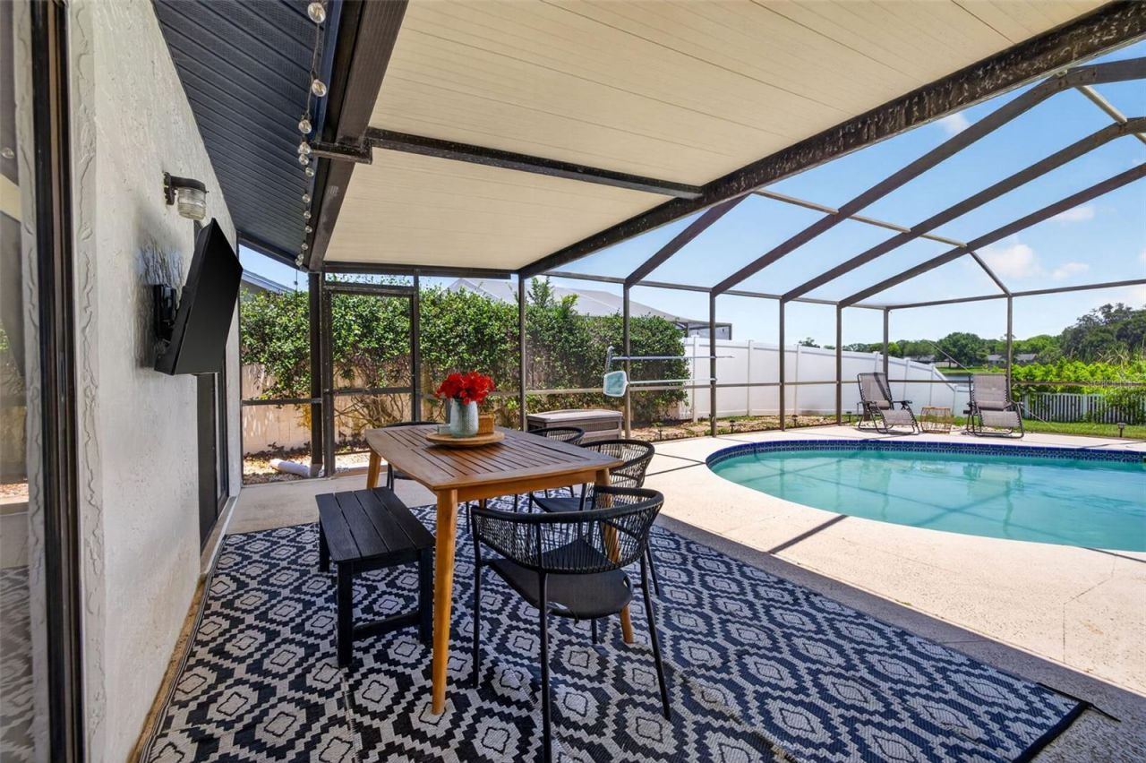 10705 Out Island Drive, Tampa, FL 33615 Photo