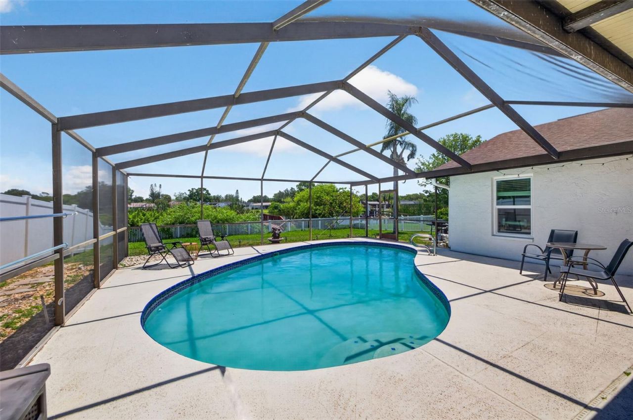 10705 Out Island Drive, Tampa, FL 33615 Photo