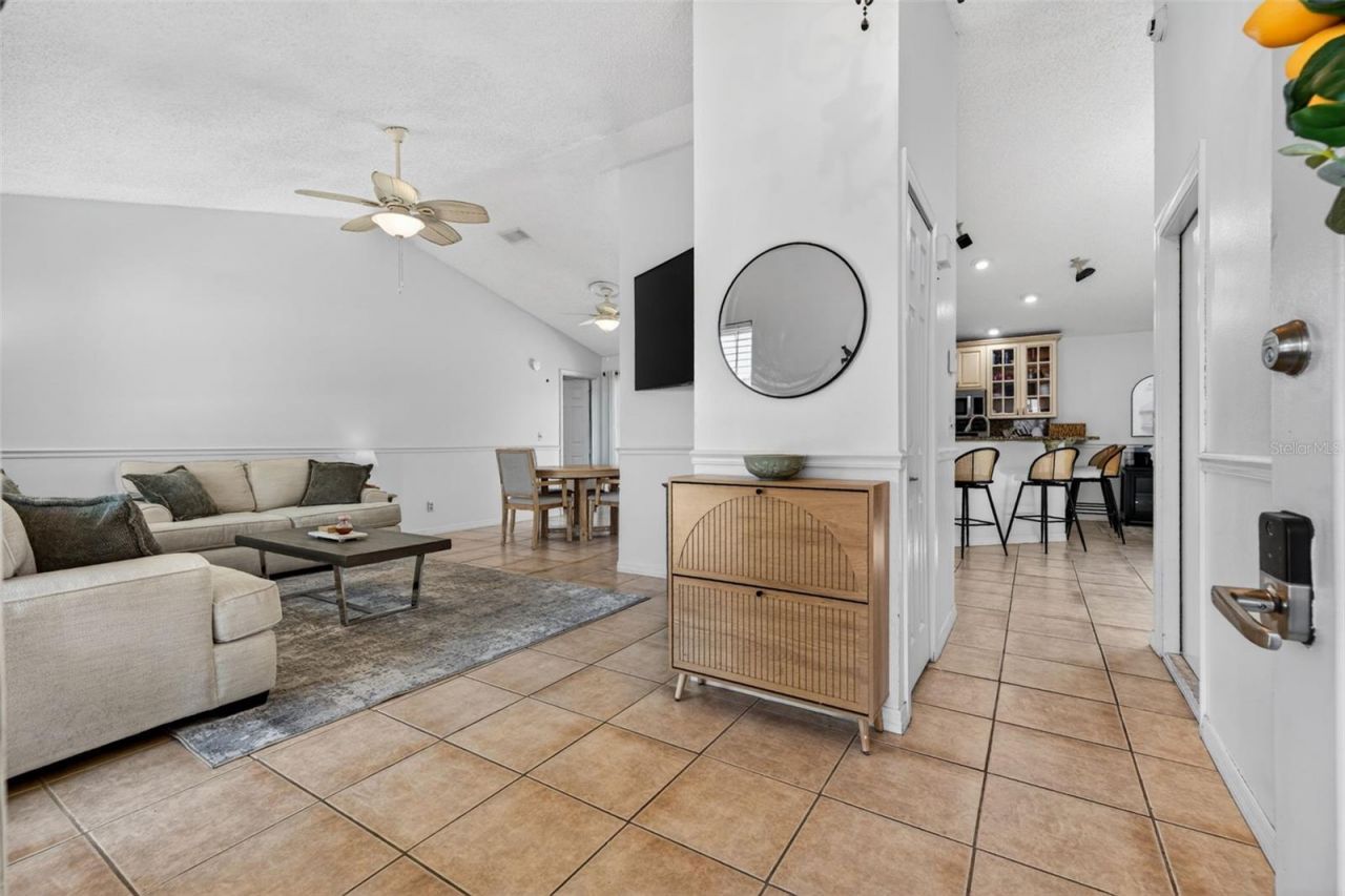 10705 Out Island Drive, Tampa, FL 33615 Photo