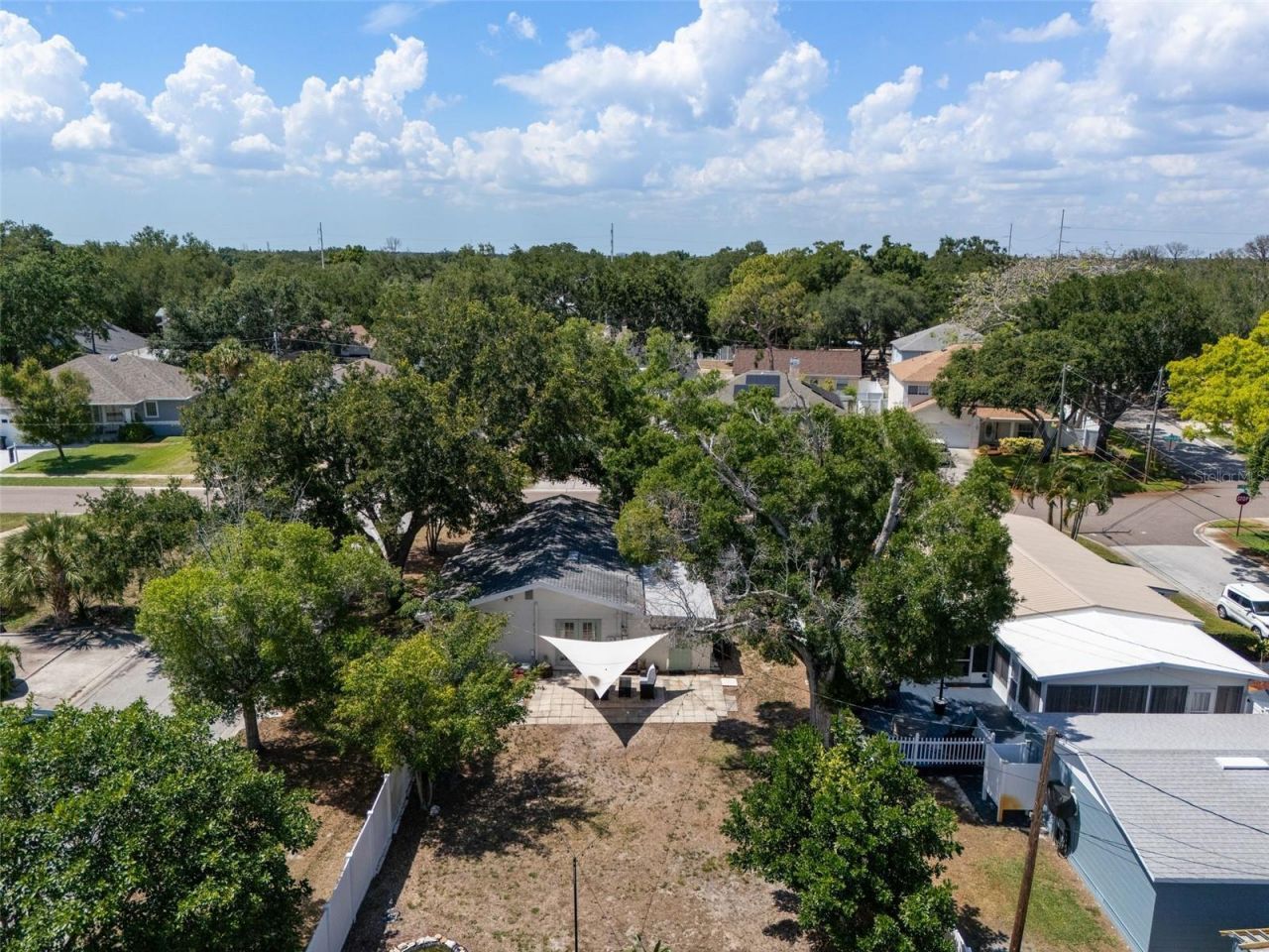 6737 Laurel Street N, Saint Petersburg, FL 33702 Photo