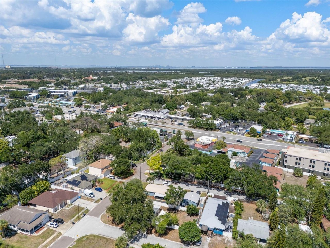 6737 Laurel Street N, Saint Petersburg, FL 33702 Photo