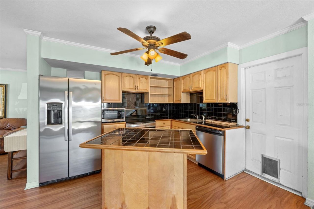 6737 Laurel Street N, Saint Petersburg, FL 33702 Photo