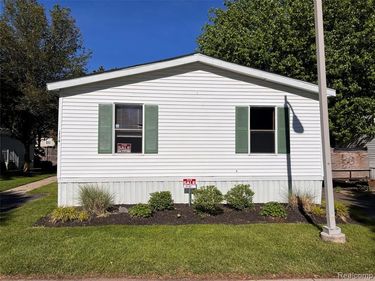 351 Squirrel, Auburn Hills, MI 48326