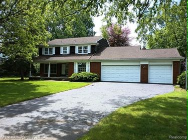 7476 Franklin Ridge Way, West Bloomfield Twp, MI 48322