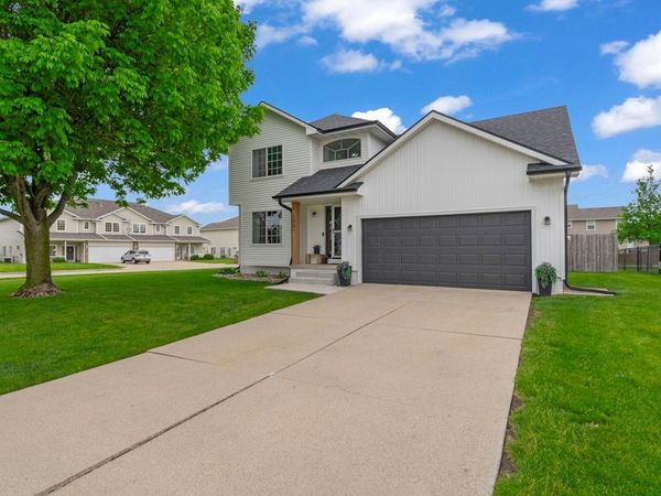 1001 9th Avenue Place SE, Altoona, IA 50009