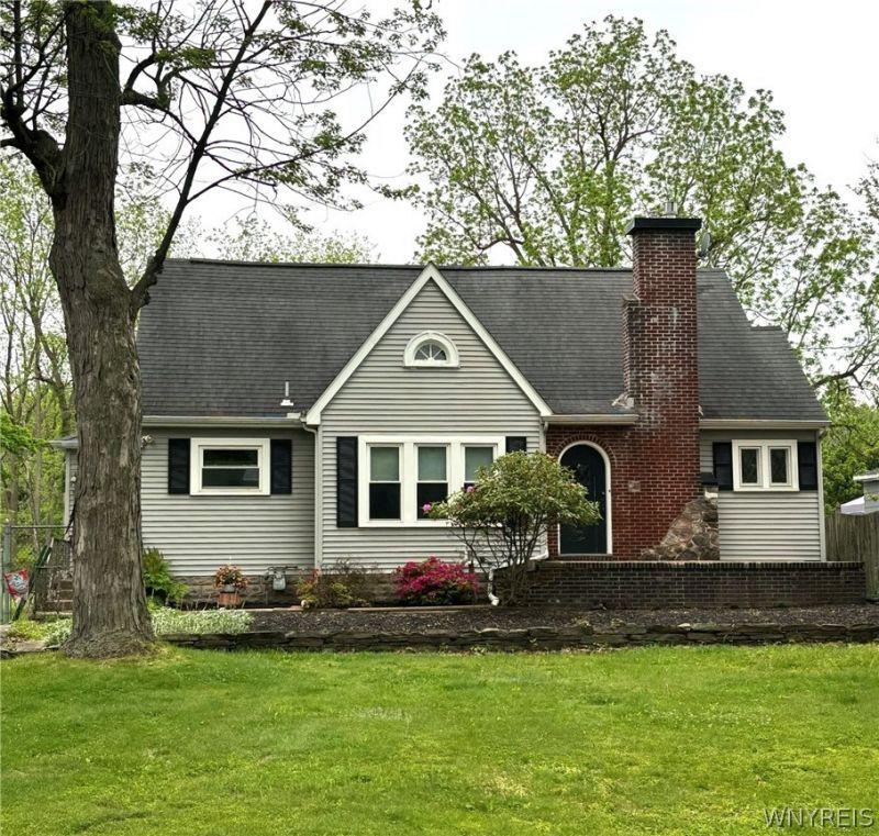 4540 Harris Hill Road, Buffalo, NY 14221 Main Photo