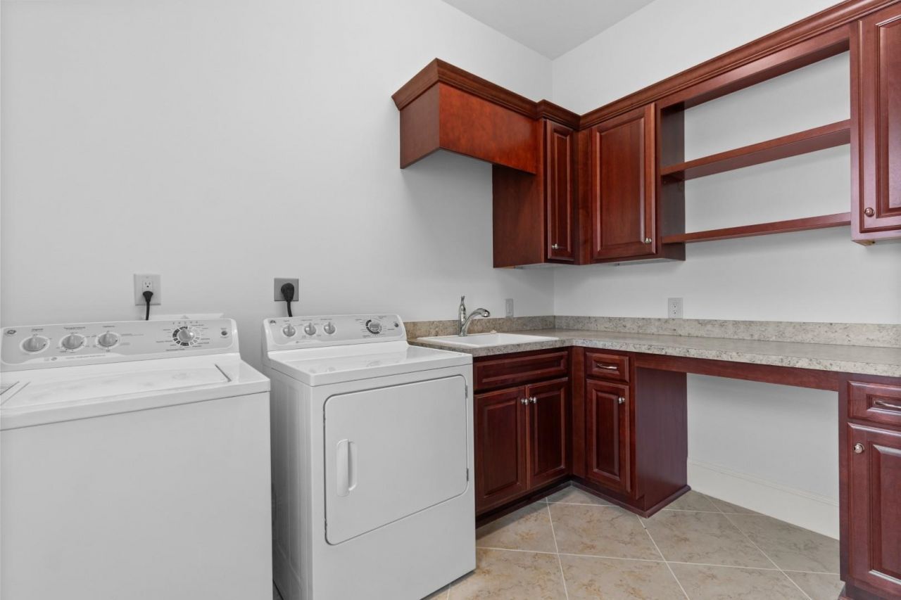 9590 Bellasera Circle Photo 26