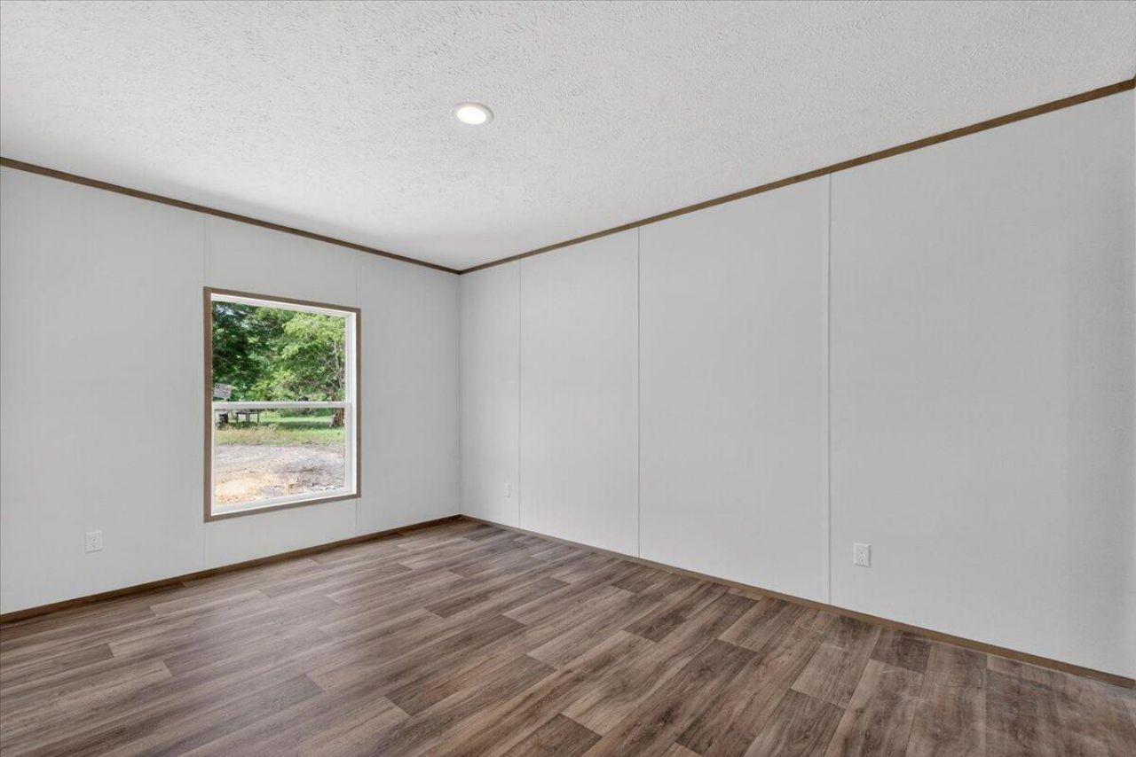 1185 Forty-one Road Photo 27