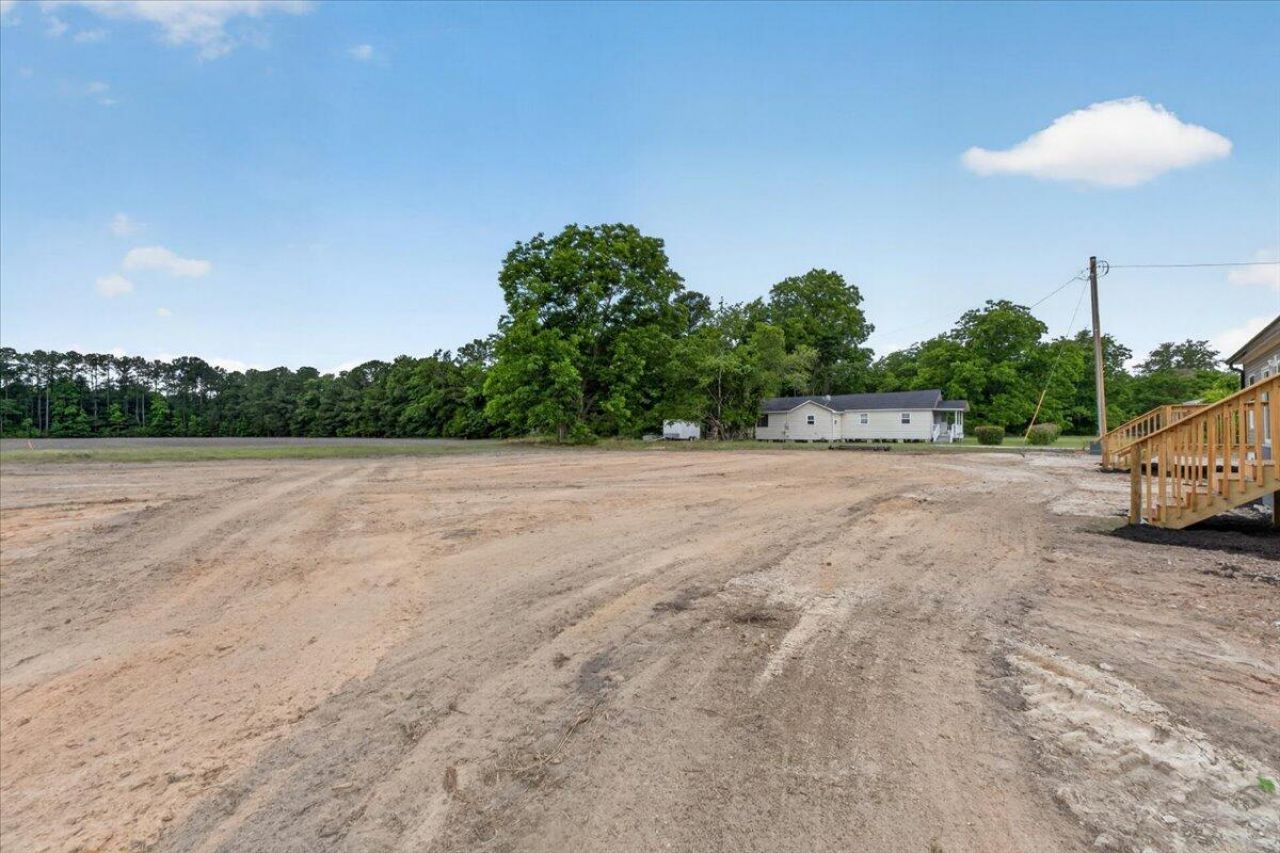 1185 Forty-one Road Photo 43