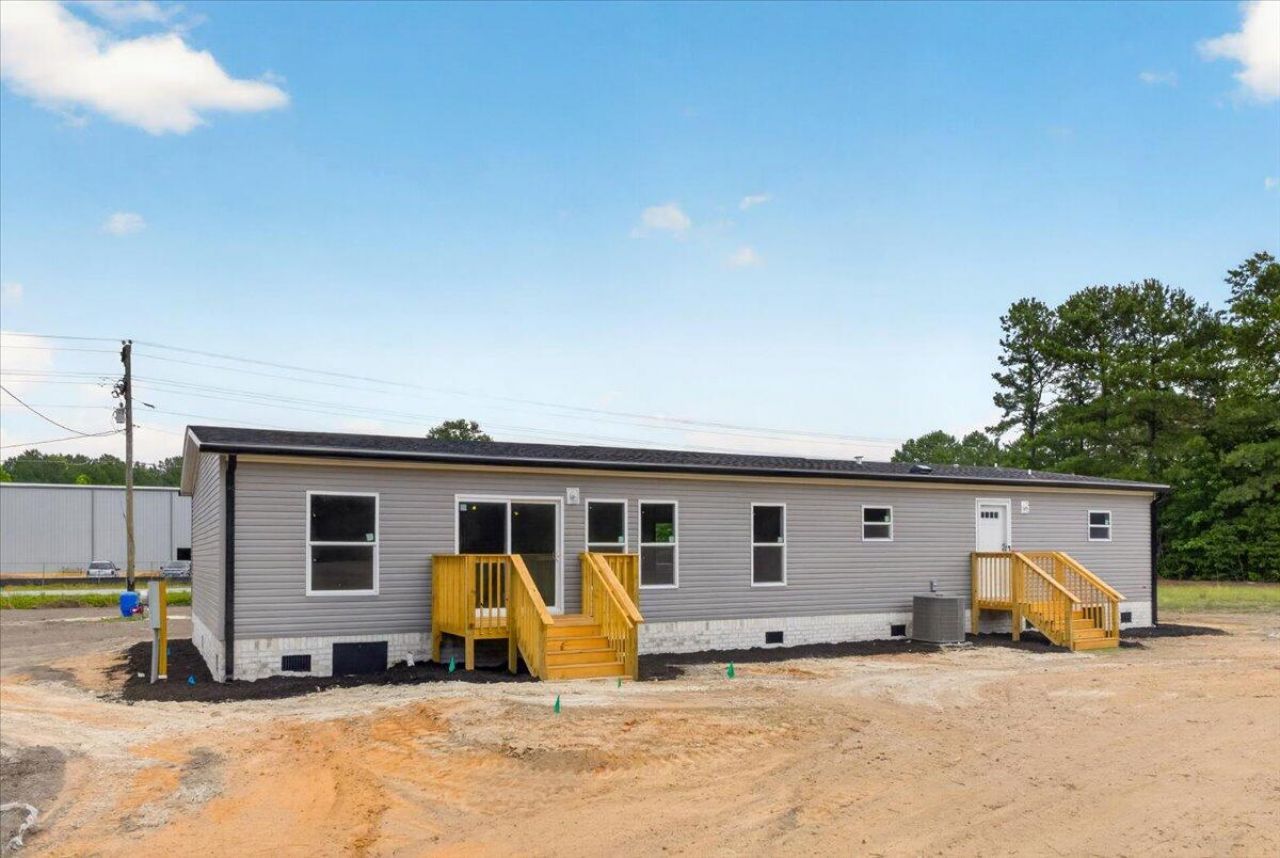 1185 Forty-one Road Photo 48