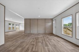 1185 Forty-one Road photo 4