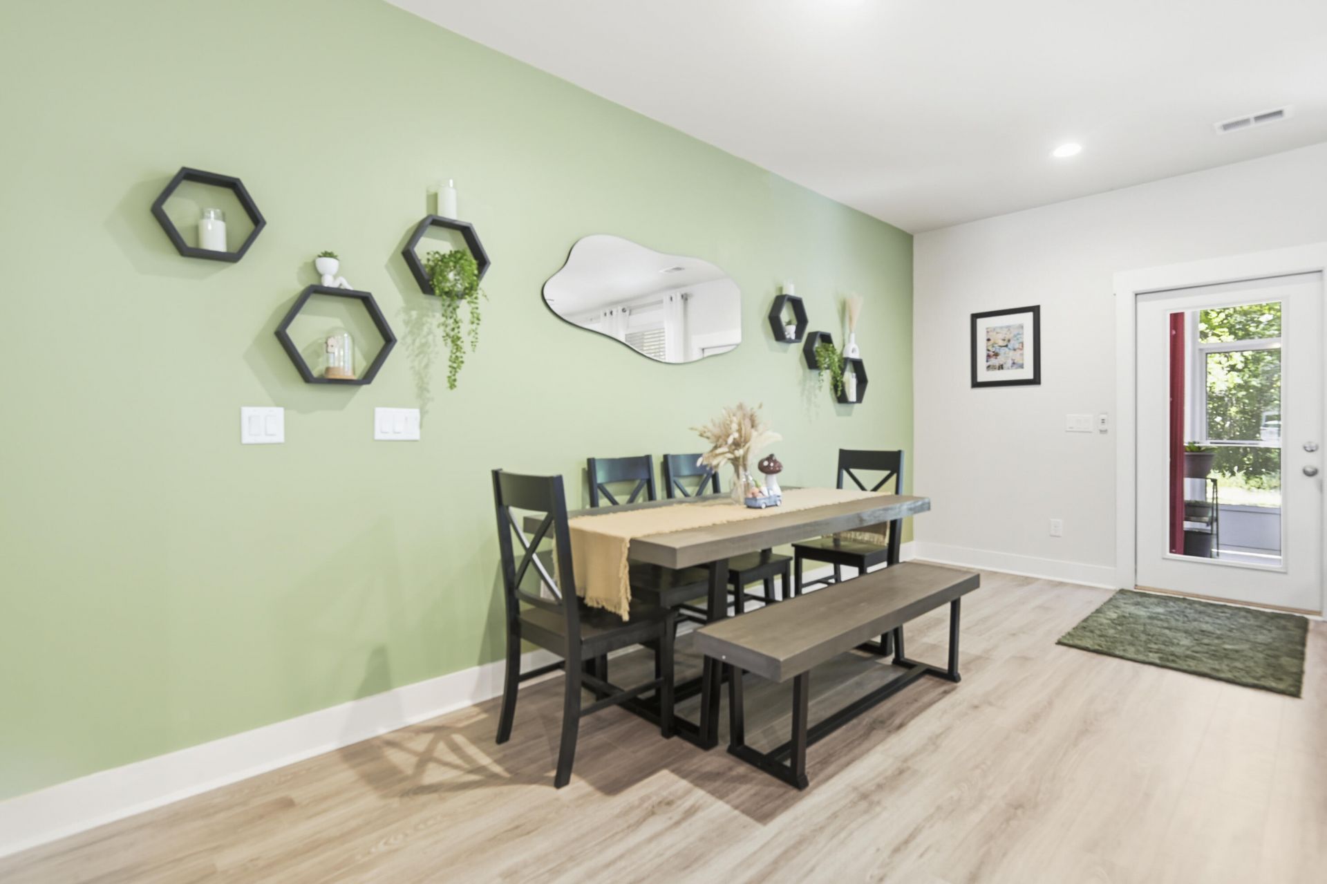 7722 Park Gate Drive Photo 11