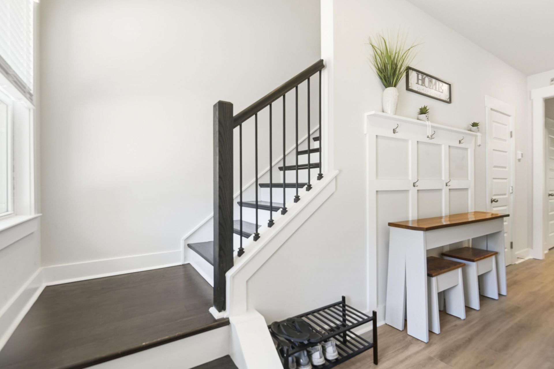 7722 Park Gate Drive Photo 13