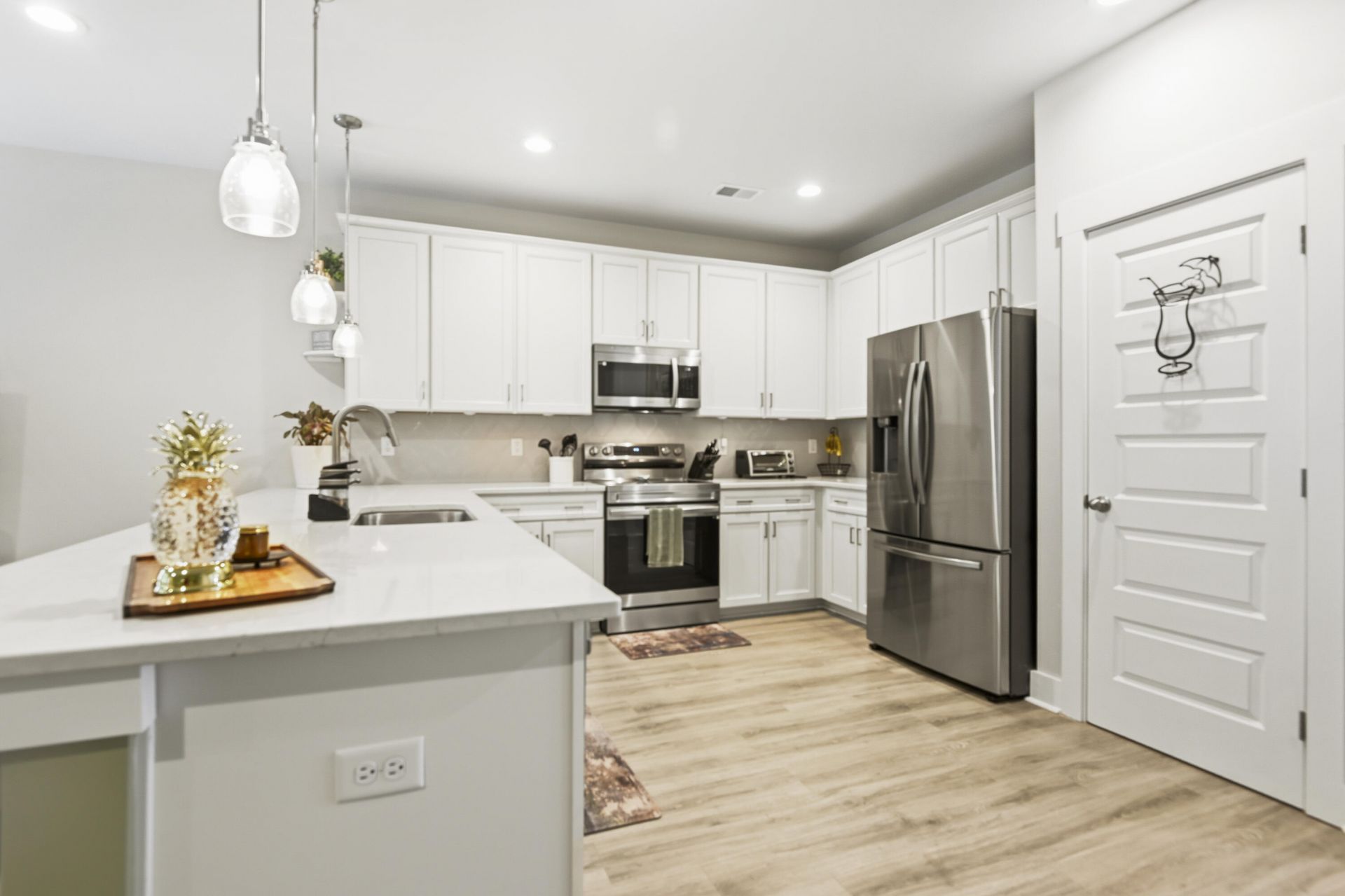 7722 Park Gate Drive Photo 6