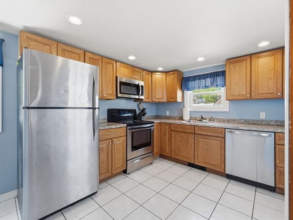 762 Merrimack Ave, Dracut, MA 01826