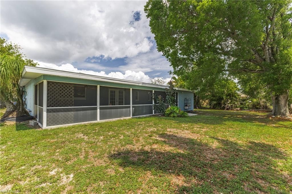 5240 Versaille Ct , Cape Coral, FL 33904 Photo