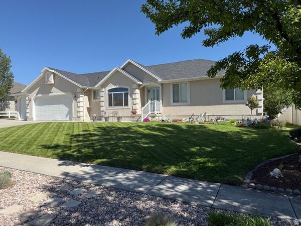 4032 W RED TAIL DR S, Riverton, UT 84065
