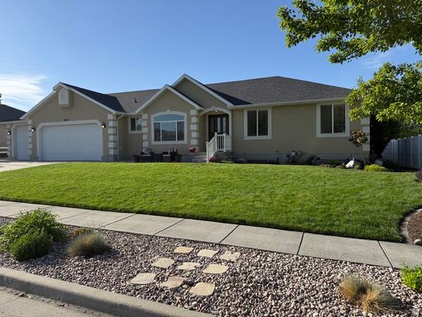 4032 W RED TAIL DR S, Riverton, UT 84065