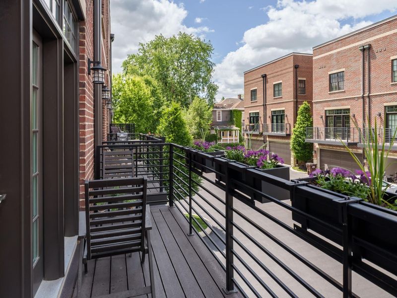 895 S Wall Street, Columbus, OH 43206 Photo 17