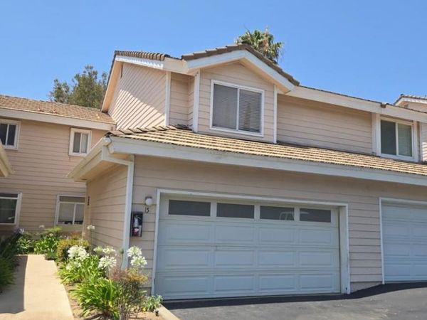 2762 Erringer Road, Unit 15, Simi Valley, CA 93065