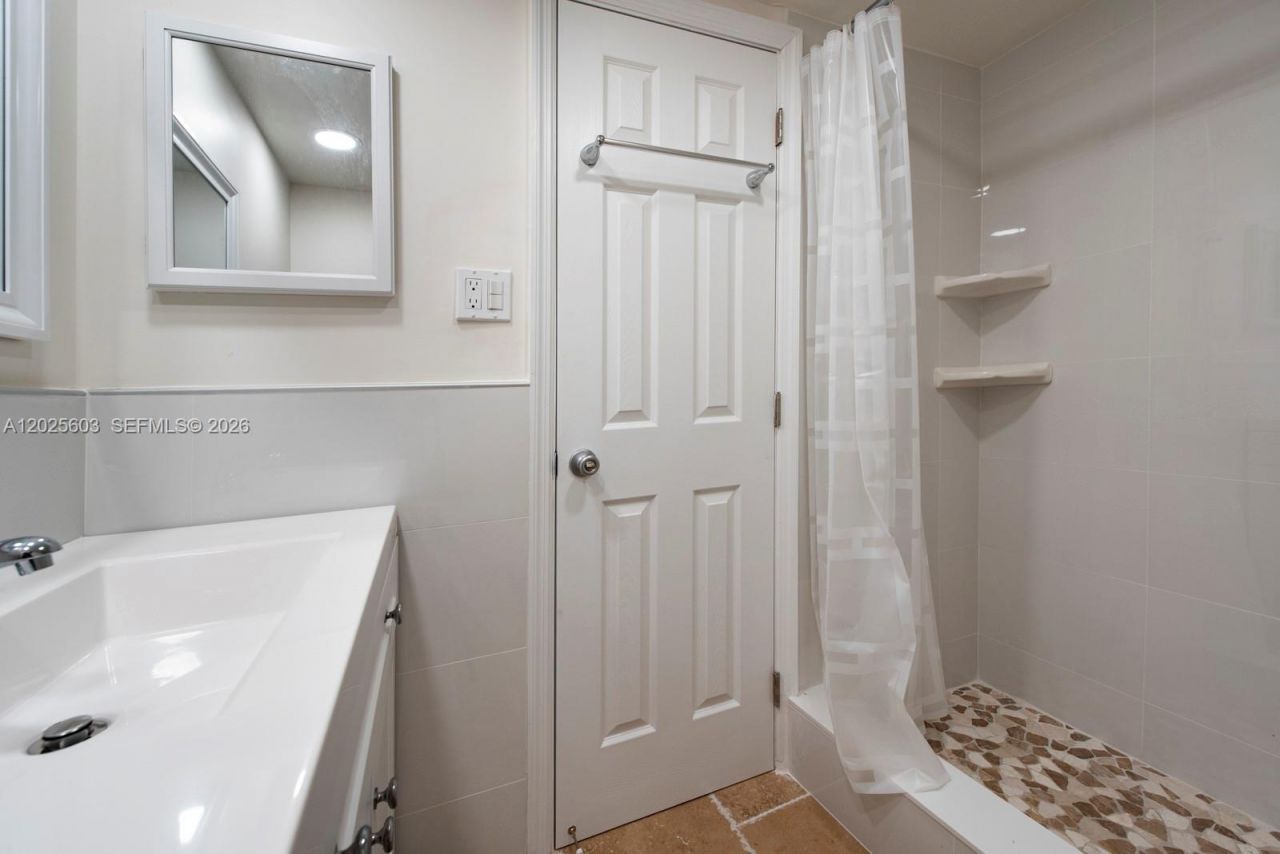 4010 Galt Ocean Dr, Unit 302, Fort Lauderdale, FL 33308 Photo