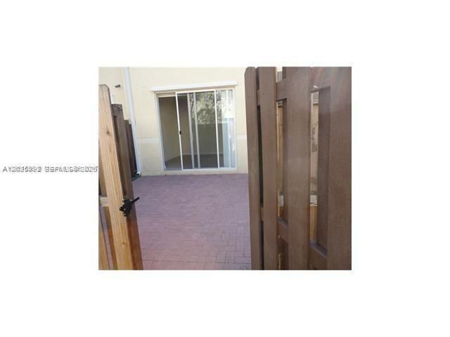 8652 NW 112th Ct , Doral, FL 33178 Photo