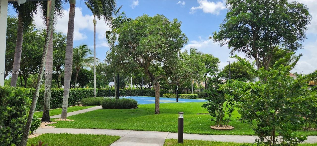 8652 NW 112th Ct , Doral, FL 33178 Photo