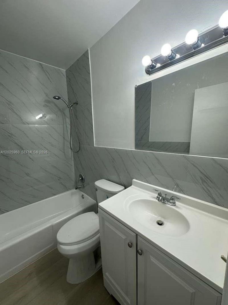 3961 NW 30th Ter, Unit 1, Lauderdale Lakes, FL 33309 Photo