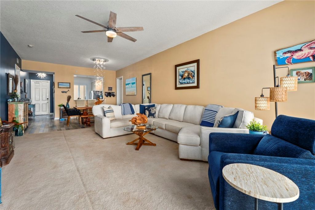 34 Harbour Isle Drive W, Unit 204, Fort Pierce, FL 34949 Photo
