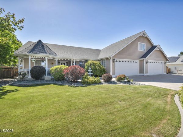2862 Sierra Mesa Court, Minden, NV 89423