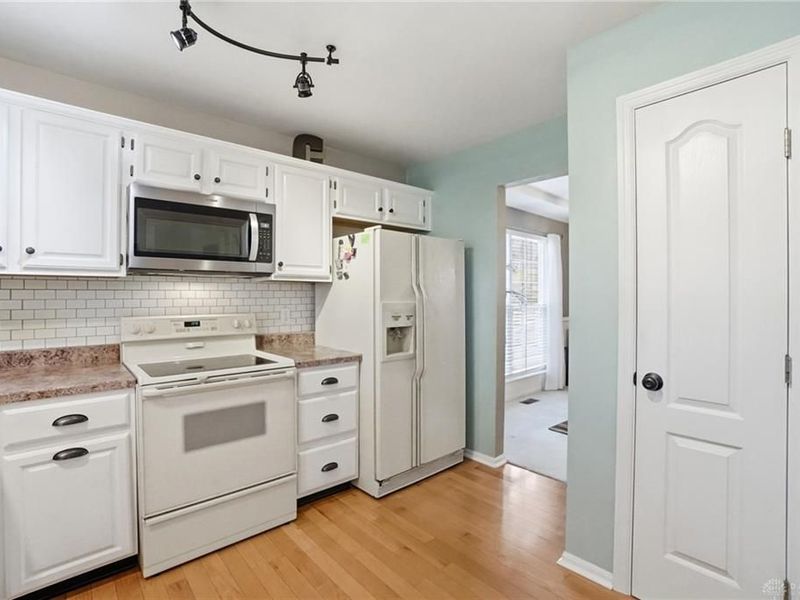 4328 Mantell Court, Bellbrook, OH 45440 Photo 9