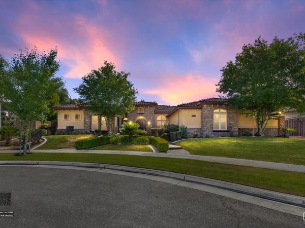 204 Somerford Court, Bakersfield, CA 93312