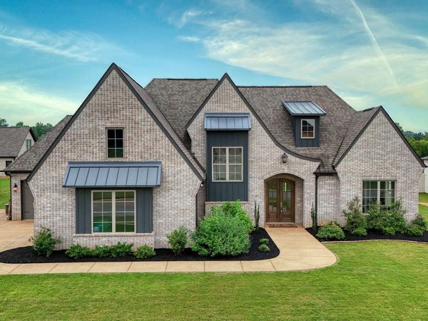 135 Crosswynd Drive, Medina, TN 38355