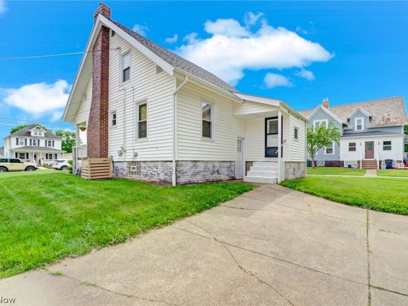 517 W Main Street , Malvern, OH 44644 Photo 29