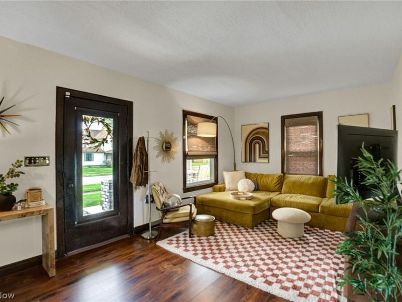 517 W Main Street , Malvern, OH 44644 Photo 5