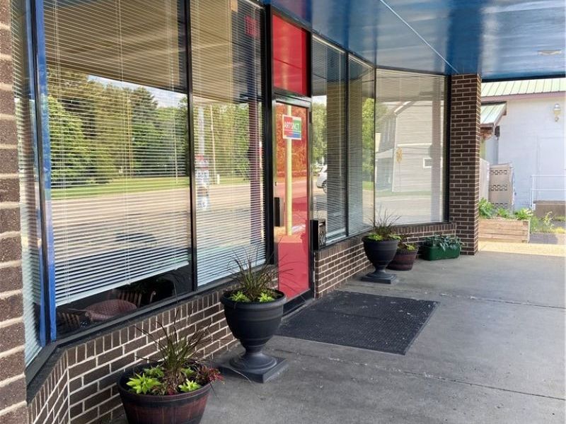 304 S College Street , Newcomerstown, OH 43832 Photo 12