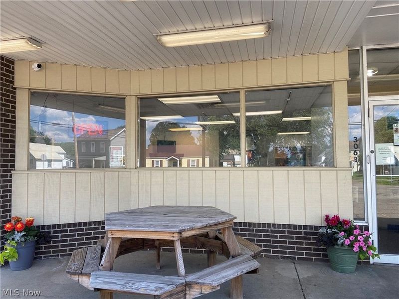 304 S College Street , Newcomerstown, OH 43832 Photo 9