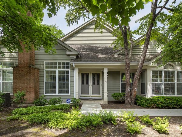 301 Princeton Lane , Glenview, IL 60026