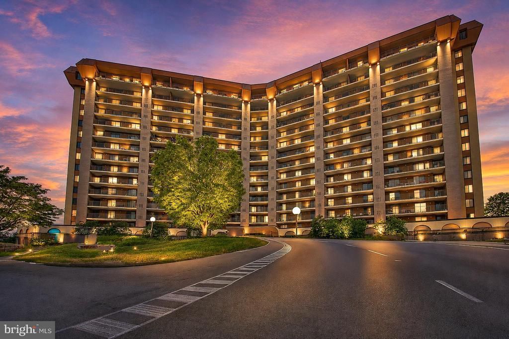 10618 Valley Forge Circle, Unit 618, King of Prussia, PA 19406 Main Photo
