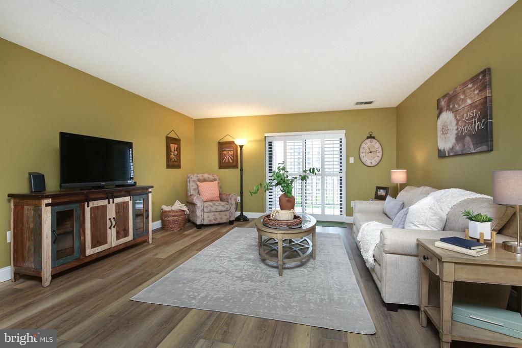 10618 Valley Forge Circle, Unit 618, King of Prussia, PA 19406 Main Photo