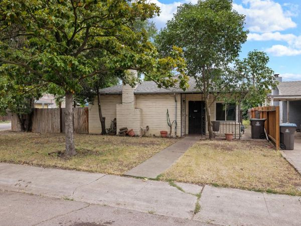 2300 Raymond Ave, Stockton, CA 95203