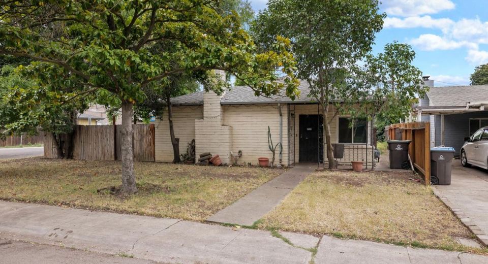2300 Raymond Ave, Stockton, CA 95203 Photo